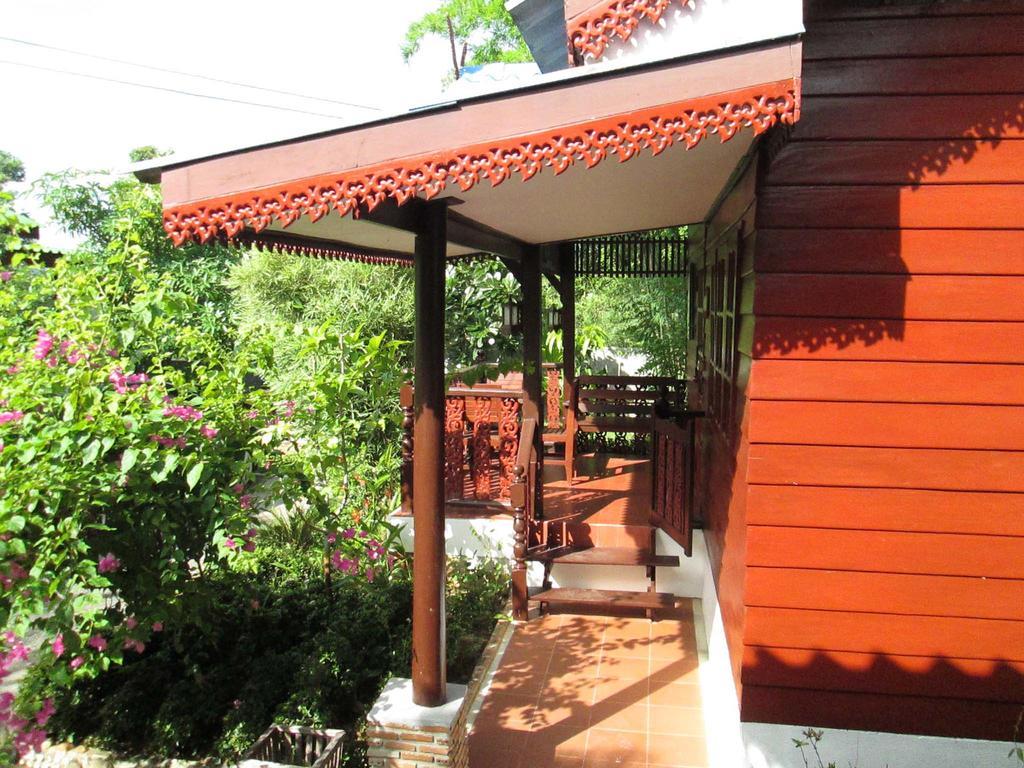 Happiness Resort Sukhothai Exterior photo
